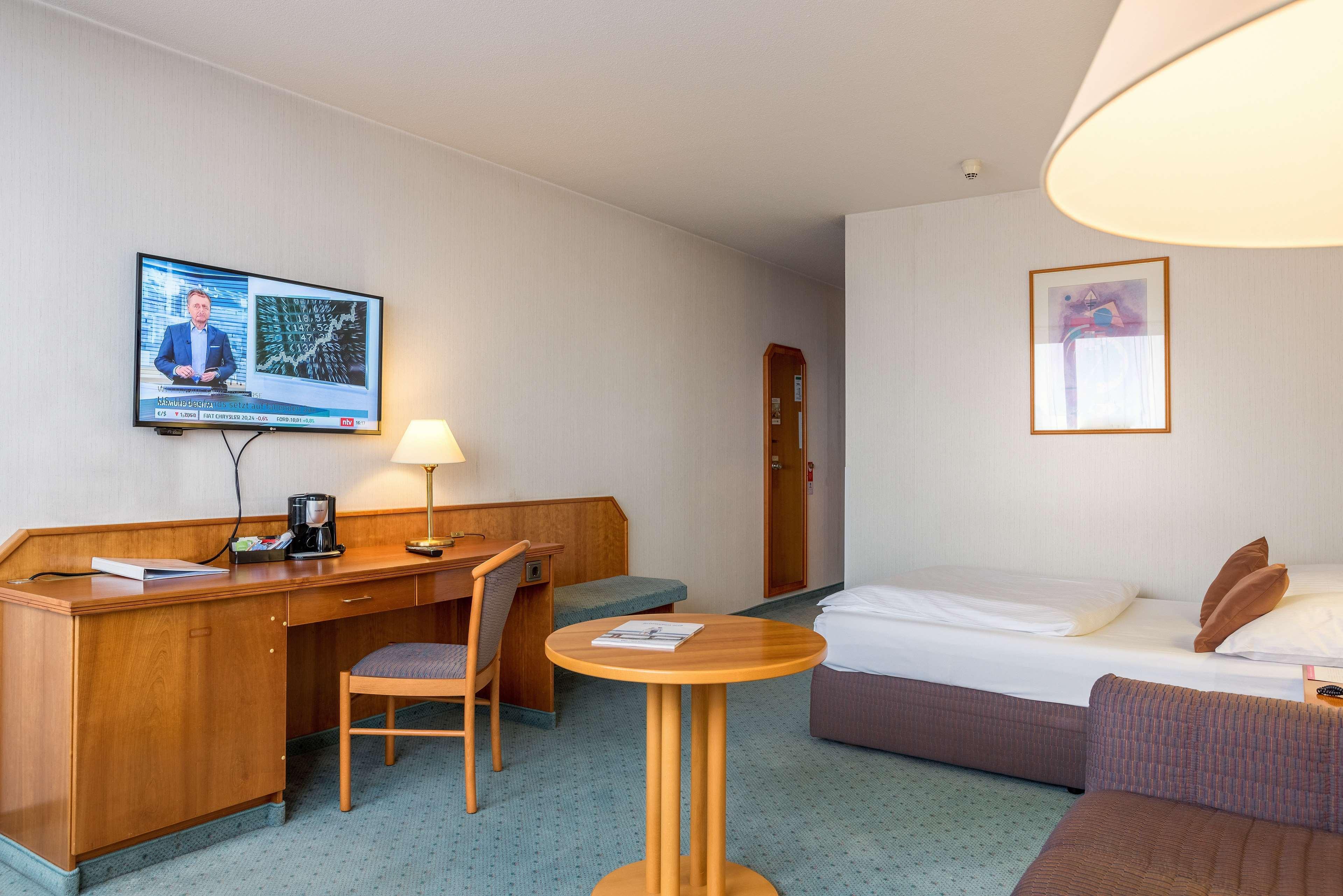 Leoso Hotel Ludwigshafen Exterior foto